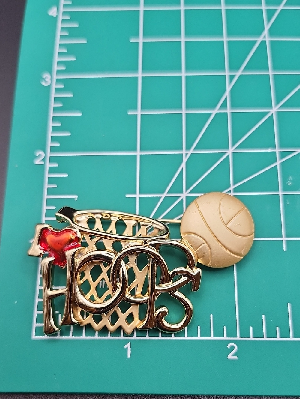 Gold-tone 'Hoop' Basketball Pin with Ball and Red Heart. - Picture 2 of 3